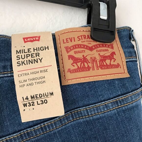 New! Levi’s Mile High Rise Ripped Distressed Raw Hem Frayed Skinny Jeans - Picture 7 of 11